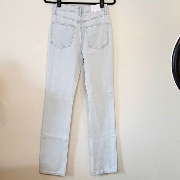 We Wore What THE ICON Jeans 26 High Rise Light Wash Straight Leg Beachy Casual - Picture 2 of 11